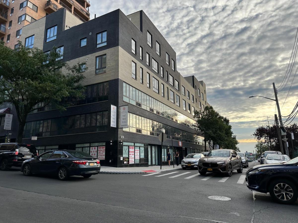 Regal Inn & Suites New York Laguardia Hotel Zewnętrze zdjęcie